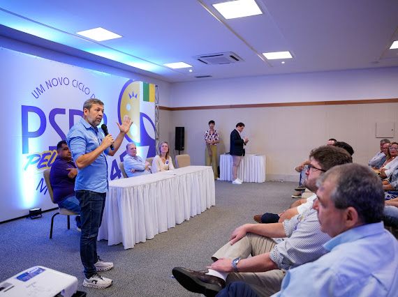 Com Élcio e Tasso, PSDB realiza encontro em Juazeiro do Norte buscando novas lideranças no Ceará