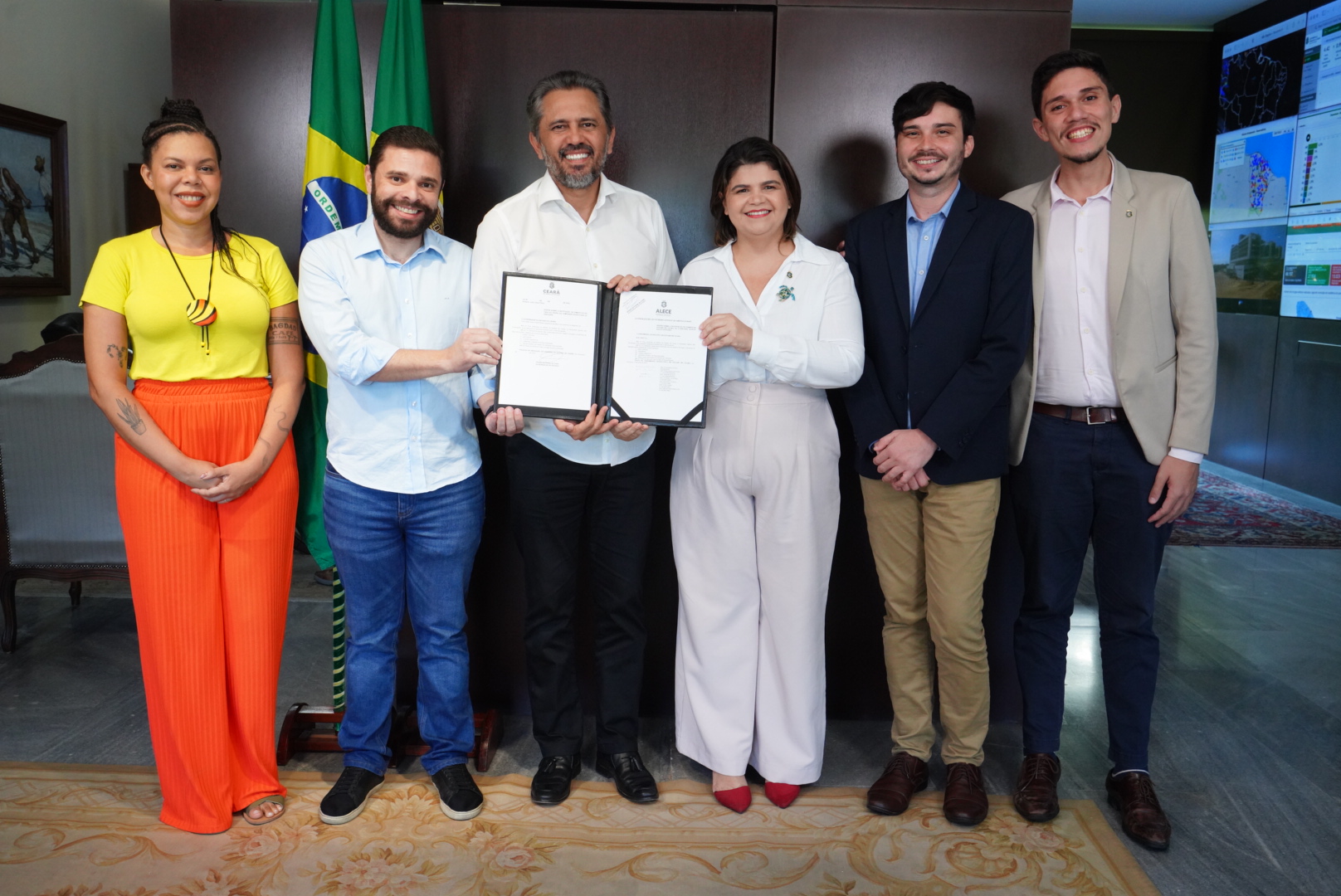Governo do Ceará sanciona lei que cria campanha Agosto das Juventudes
