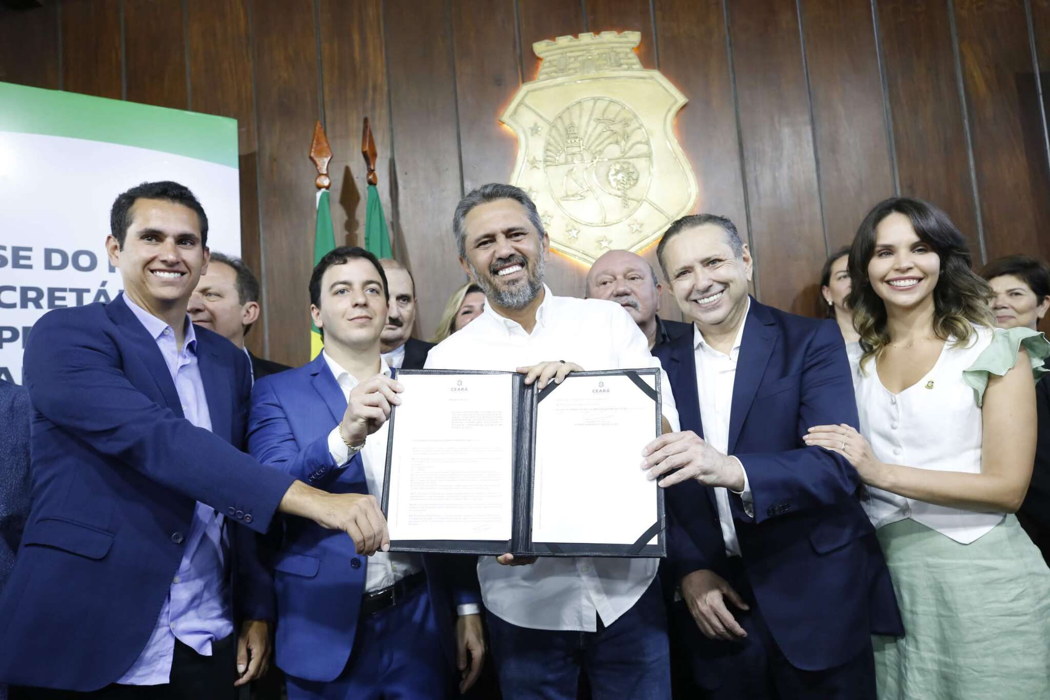 Célio Studart e Robério Monteiro devem retornar para suas secretarias no Governo do Estado