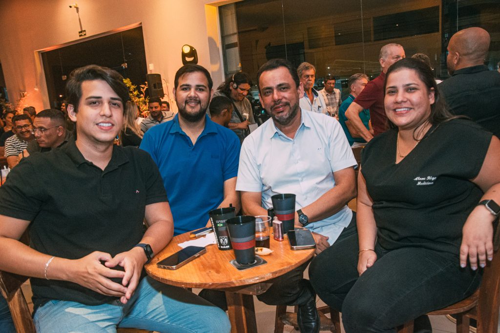Adalto Neto, Matheus Lourinho, Alan Silva e Alani Rego