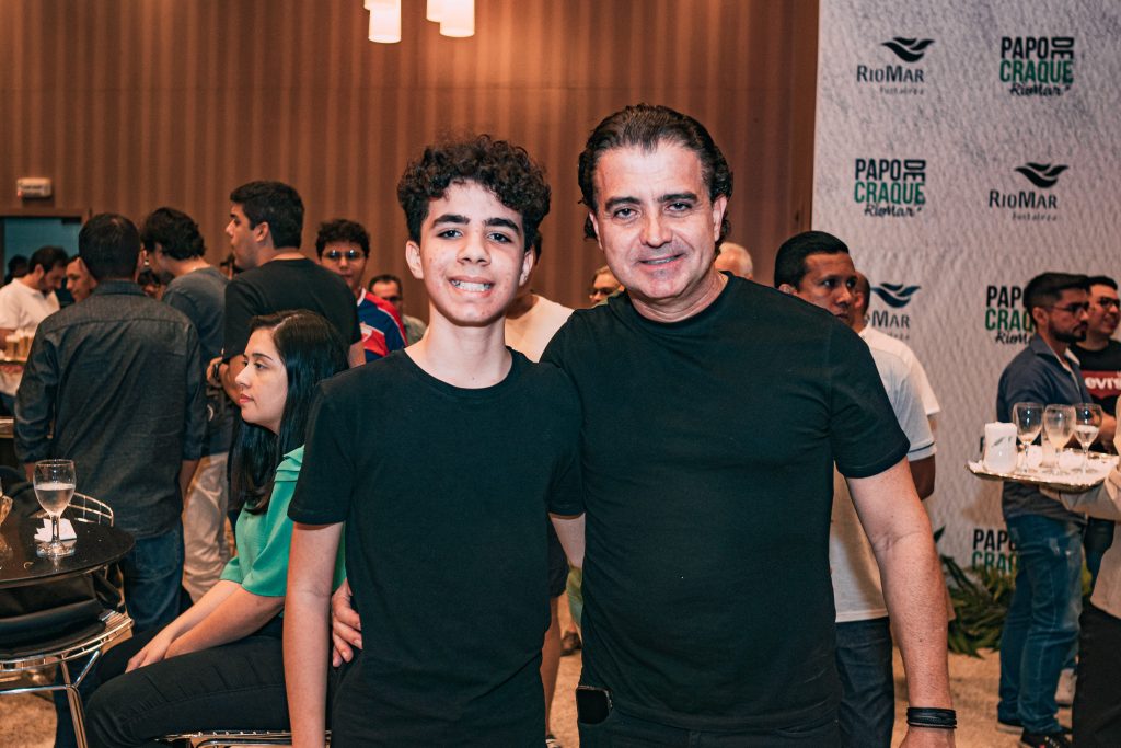 
				André Filho e André Lopes 
				