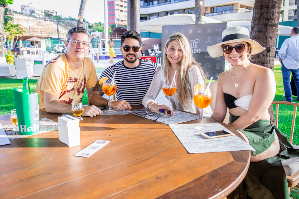 Atila Bezerra, Rafael E Julie Cavalcanti, E Amanda Carneiro (3)
