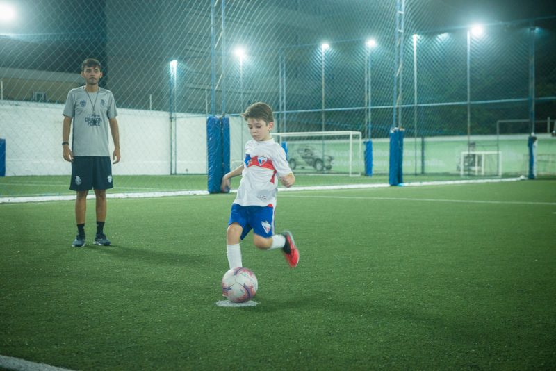 Alegria e diversão - Naiana e Francisco Philomeno Neto celebram o 8º aniversário do herdeiro Bernardo