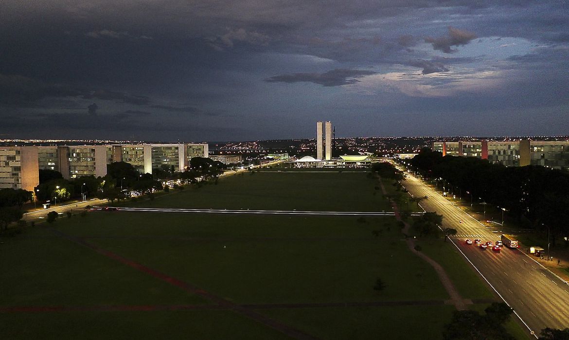 Lula já revogou 97 normas do governo Bolsonaro, aponta estudo Lula já revogou 97 normas do governo Bolsonaro, aponta estudo