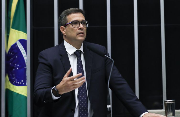 Campos Neto sugere autonomia administrativa e financeira para o BC