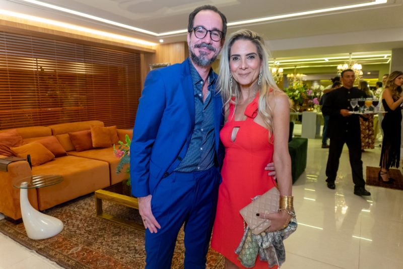 Special Night - Personagem da Oftalmologia Rosângela de Francesco abre as portas de seu elegante endereço em torno do médico canadense Ike Ahmed