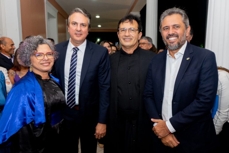 Educação - Custódio Almeida é empossado como novo reitor da UFC