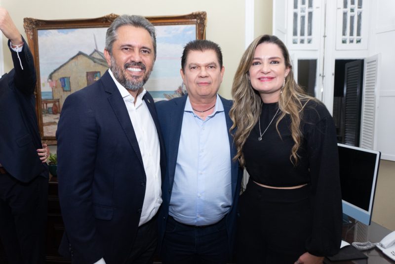 Educação - Custódio Almeida é empossado como novo reitor da UFC