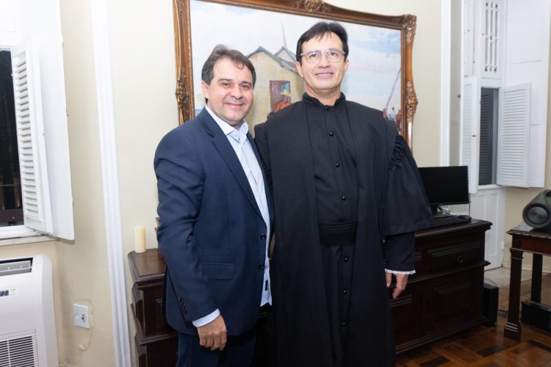 Educação - Custódio Almeida é empossado como novo reitor da UFC