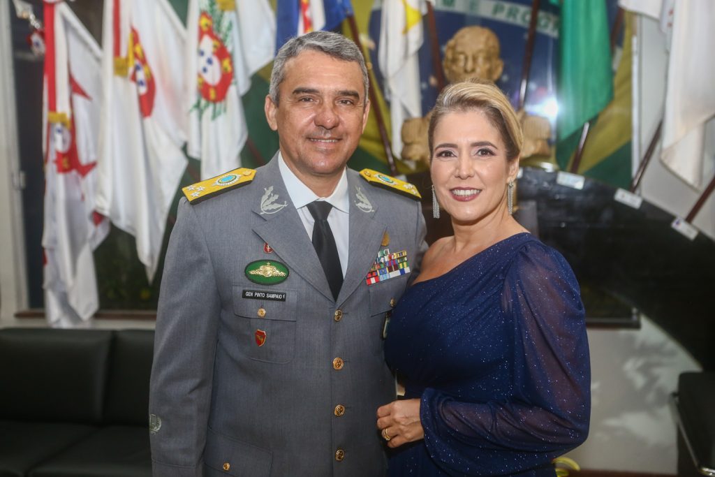 Gen Pinto Sampaio E Aline Sampaio (1)