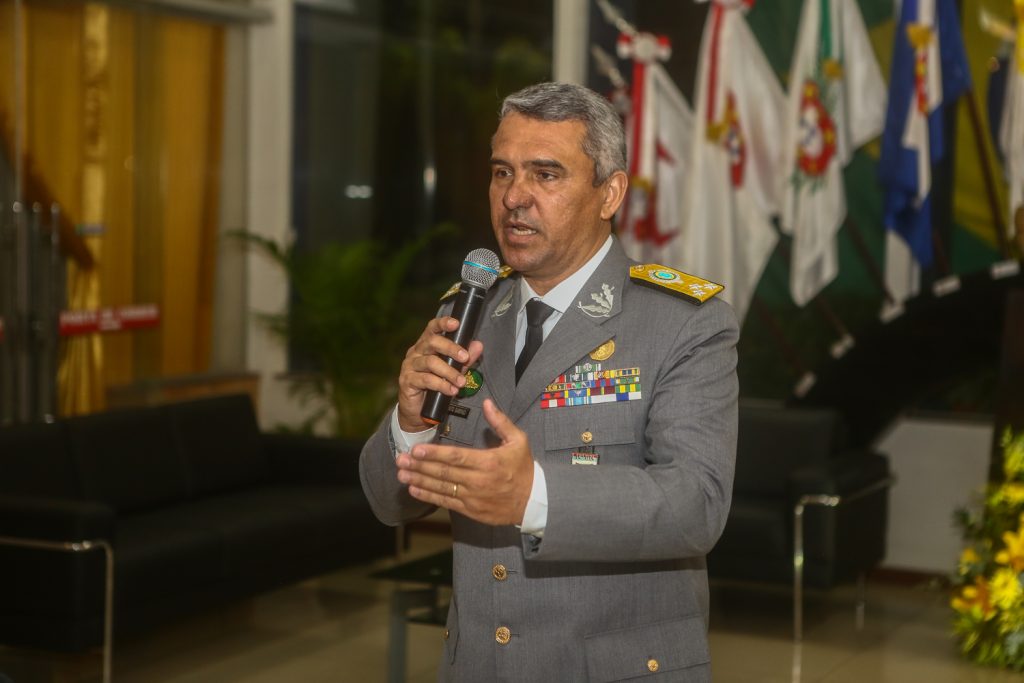 Gen Sampaio (2)