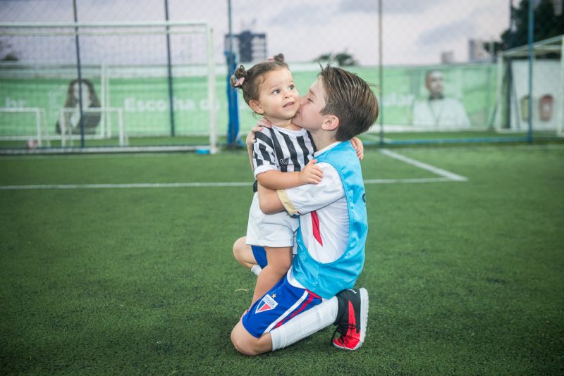 Alegria e diversão - Naiana e Francisco Philomeno Neto celebram o 8º aniversário do herdeiro Bernardo