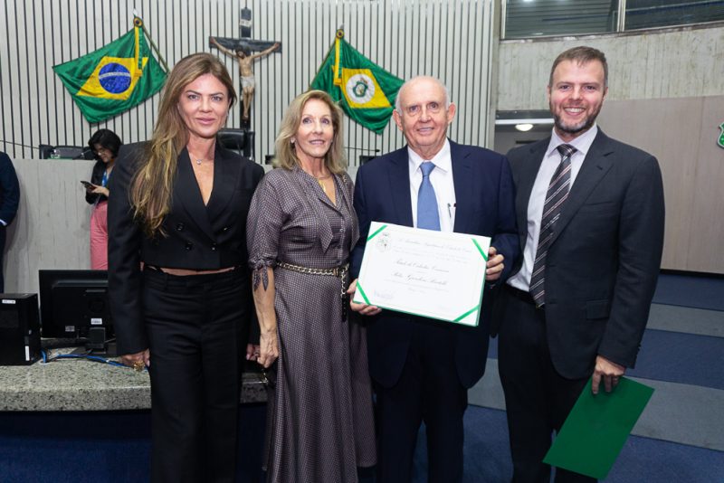 Reconhecimento - Pedro Grendene é agraciado com o Título de Cidadão Cearense pela Assembleia Legislativa