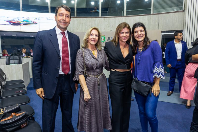 Reconhecimento - Pedro Grendene é agraciado com o Título de Cidadão Cearense pela Assembleia Legislativa