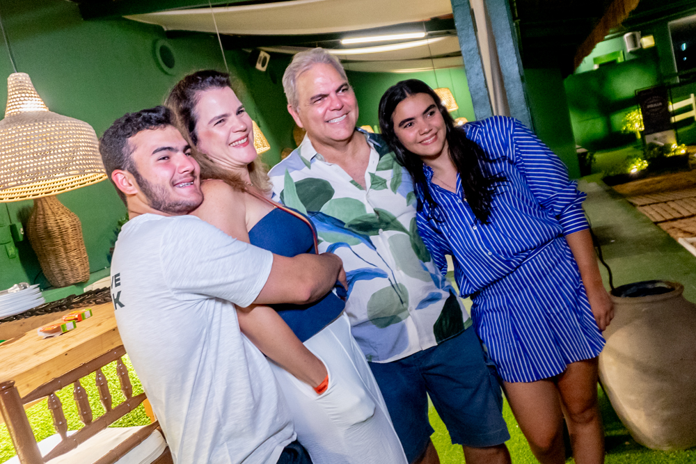 Guilherme, Nicole, Guilherme E Milena Araújo (5)