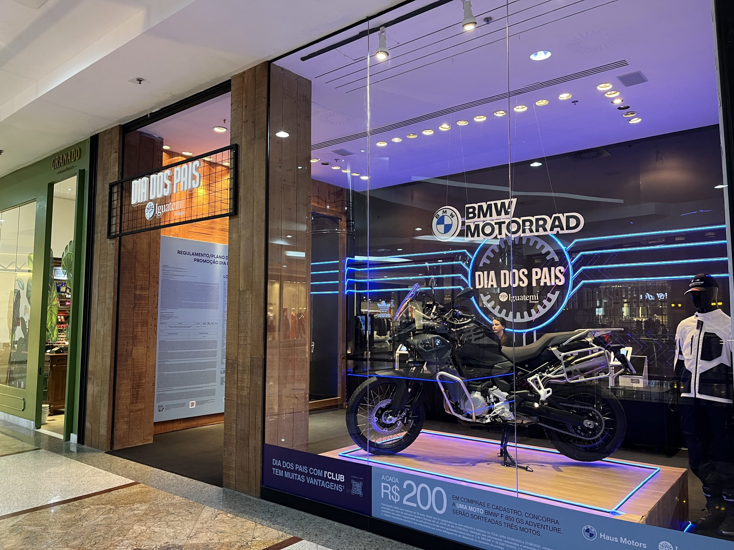 Campanha de Dia dos Pais do Iguatemi Bosque sorteia três motos BMW GS Adventure