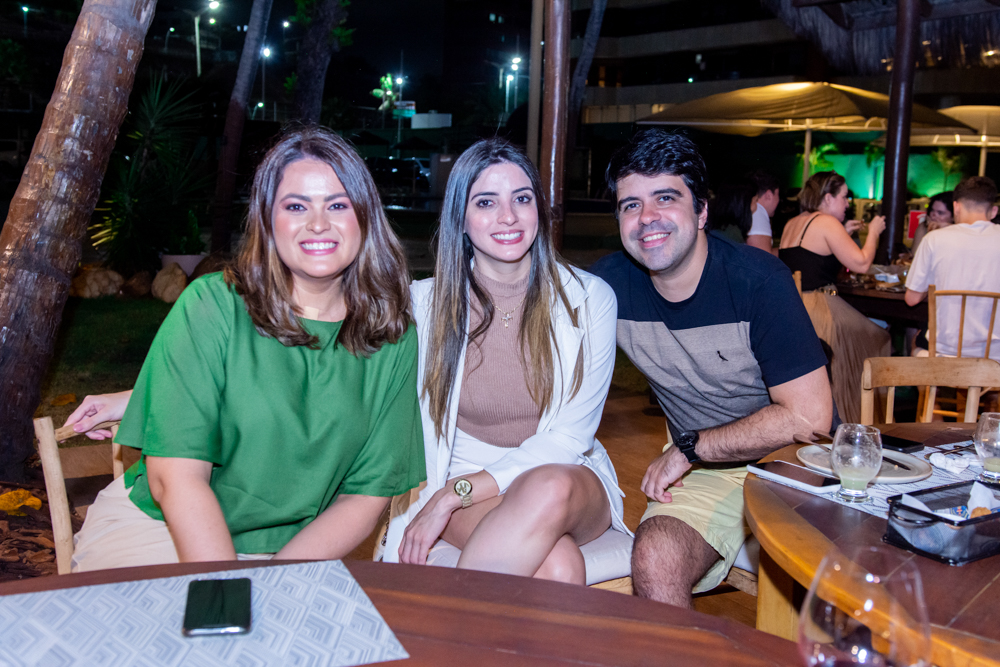 Itamara Virginio, Sarah E Marco Aurélio