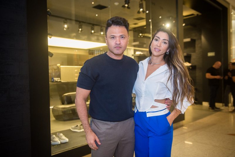 sofisticação - Homem do Sapato apresenta edição exclusiva e limitada do Caliban Black Edition em sua nova loja no RioMar Fortaleza