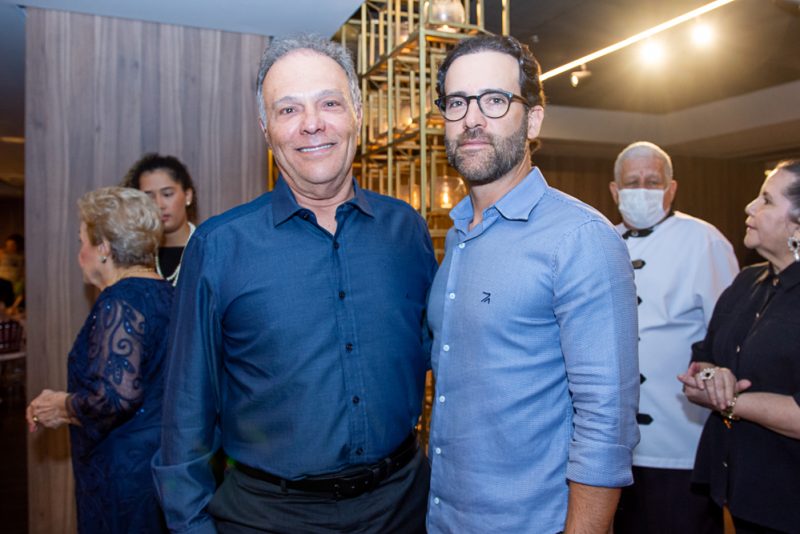 Navegações da Maturidade - Nomes de peso da sociedade cearense prestigiam o lançamento do livro de Cybele Pontes no Hotel Gran Marquise