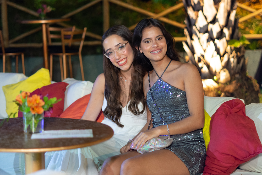 Julia Guimarães E Laís Figueiredo (1)