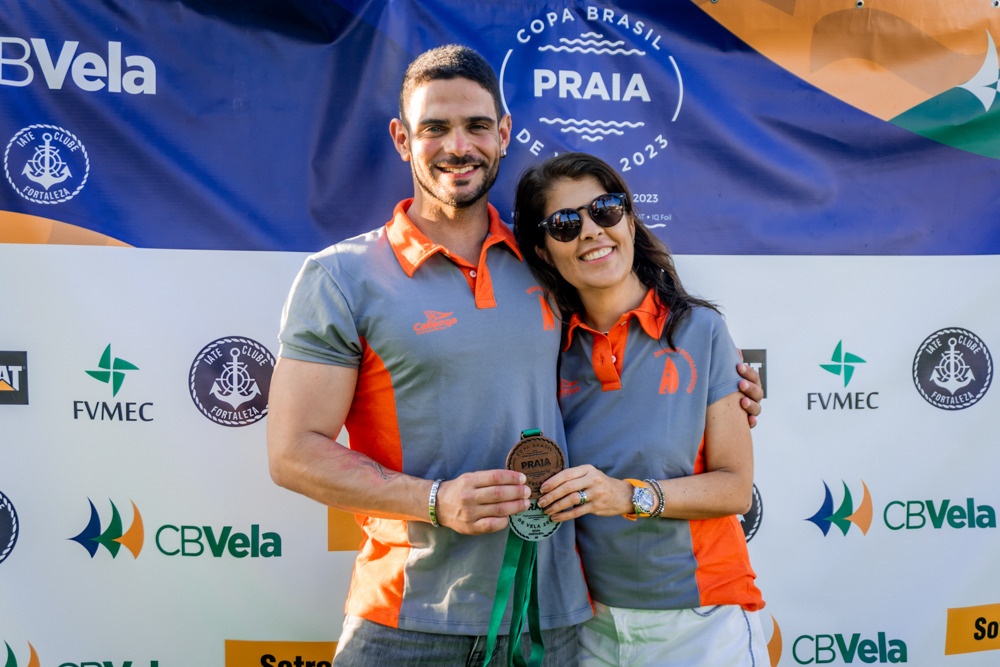 Leonardo Almeida E Luciana Raposo