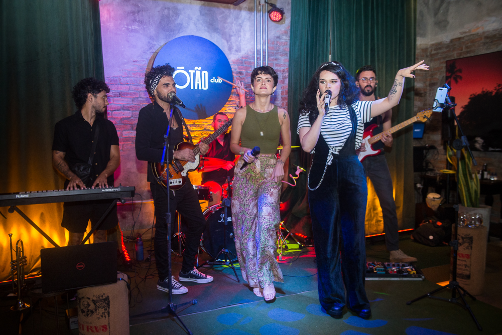 Mariana Lima E Natasha (2)