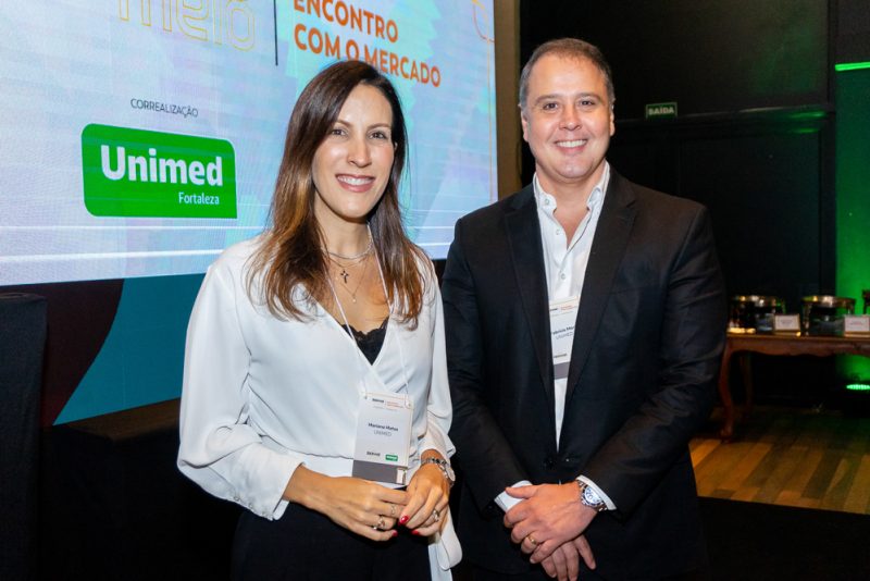 Troca de experiências - Alfredo Pinto e James Allen são figuras centrais do Encontro com o Mercado promovido pela Unimed Fortaleza e o Nosso Meio