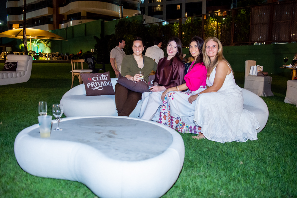 Marieta De Francesco, Nicolle, Lorena E Morgana Procópio (3)