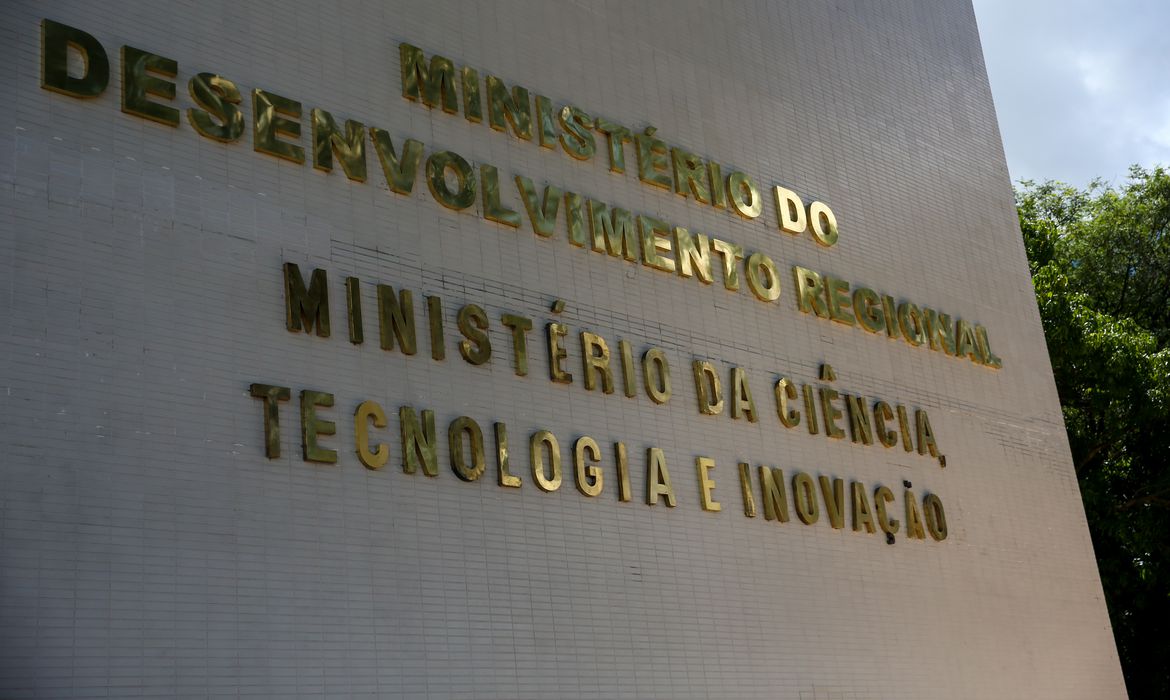 Governo realiza concurso público com 814 vagas Governo realiza concurso público com 814 vagas