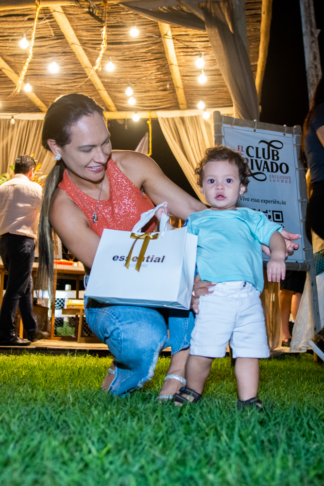 Mônica Oliveira E Francesco Salomão