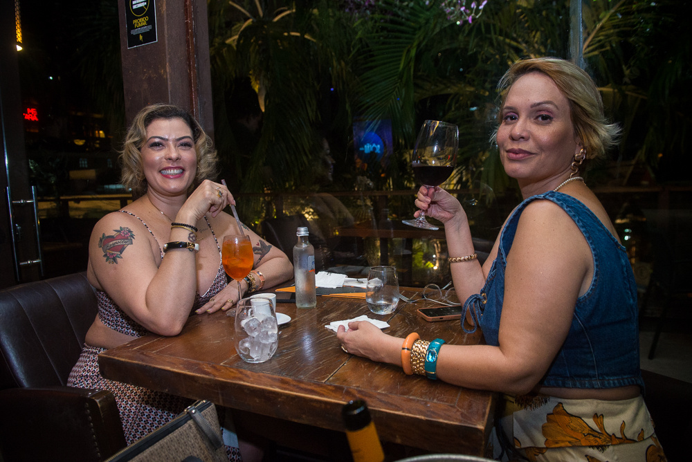 Natália Herculano E Lorena Prestes (3)