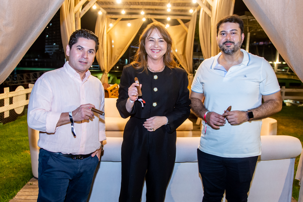 Pompeu Vasconcelos, Cris Barros E Mateus Melo (2)