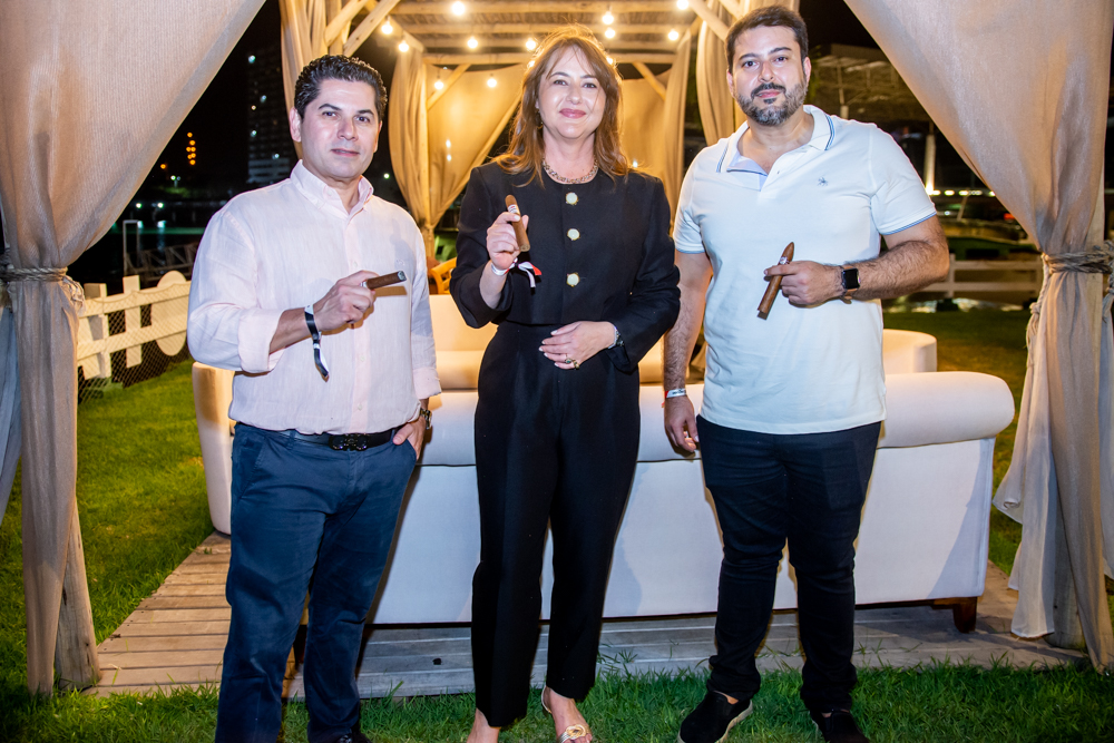 Pompeu Vasconcelos, Cris Barros E Mateus Melo (5)