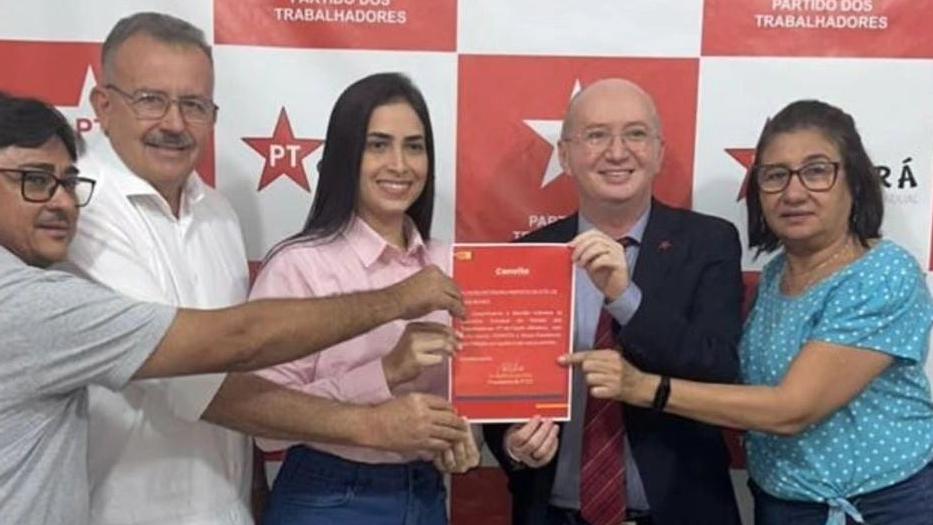 PT prepara filiação da prefeita de Icó e vai passar a comandar 34 municípios no Ceará