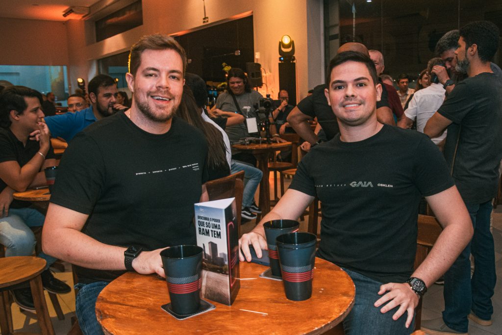 Rodrigo Marinho e Gabriel Aguiar