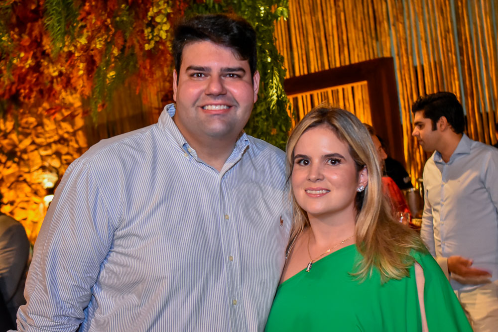 Rominho Bezerra E Camila Brasil