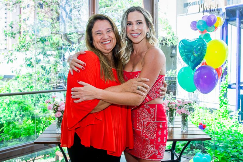 B-Day - Martinha Freire comemora aniversário em clima de total alto astral no Ryori