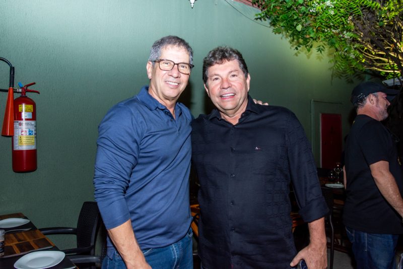 Noite especial - Renan do Vale promove noite de “Cantiga de Amigos” na Brava Wine Aldeota