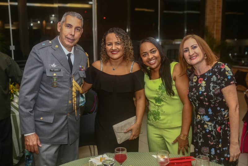 Dia do Soldado - Sociedade Amigos da 10ª Região Militar promove baile em homenagem a Duque de Caxias