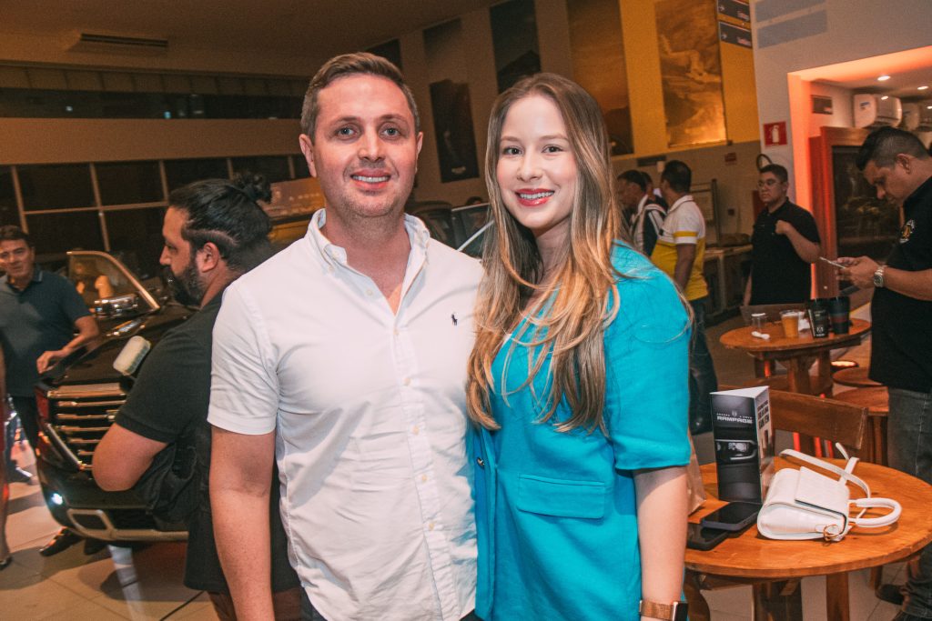 Wanderley e Bruna Arouche