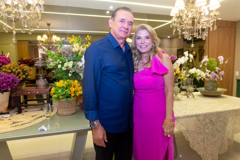 Special Night - Personagem da Oftalmologia Rosângela de Francesco abre as portas de seu elegante endereço em torno do médico canadense Ike Ahmed