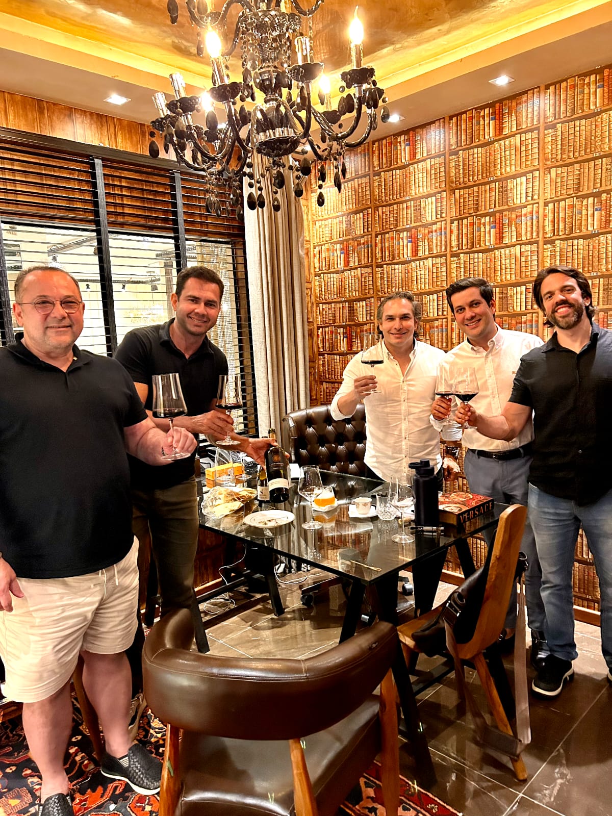 Home Coffee por Genice Brandão reúne seletos clientes para uma degustação com vinhos de safra exclusiva