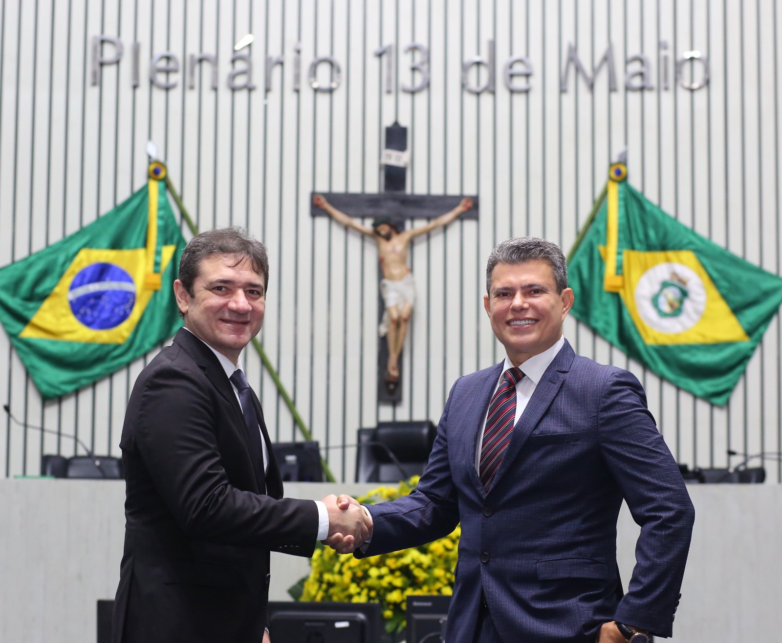 Abelardo Targino e David Lucena recebem homenagem na Alece pelos 20 anos do Centro Avançado de Oftalmologia Abelardo Targino e David Lucena recebem homenagem na Alece pelos 20 anos do Centro Avançado de Oftalmologia