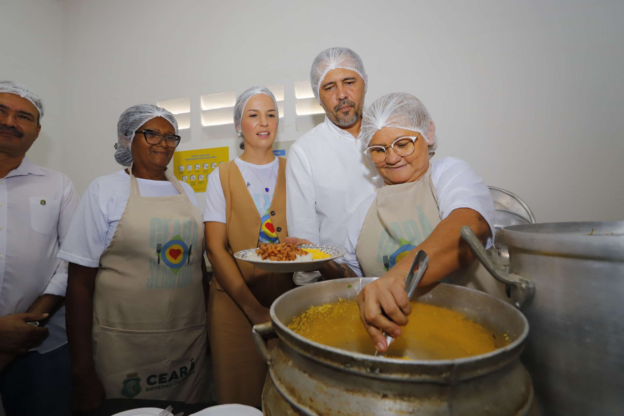Primeira Cozinha Ceará Sem Fome inicia entrega de refeições em Fortaleza