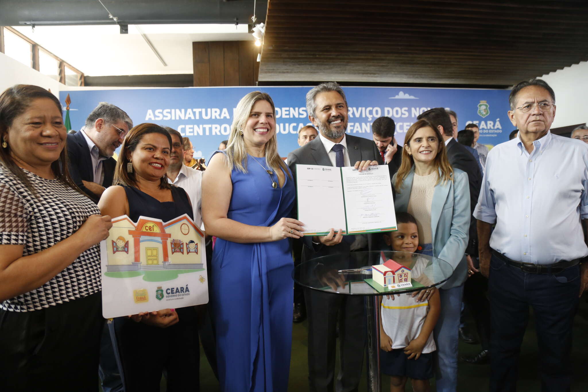 Elmano autoriza a construção de novos 42 Centros de Educação Infantil