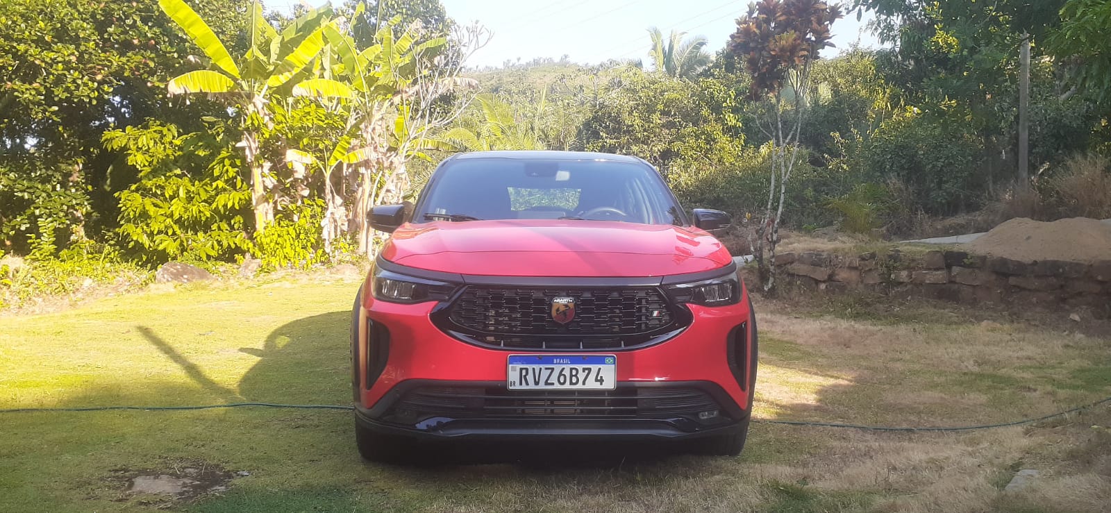 Pequeno, mas possante: Pulse Abarth te impressiona em tudo até parado!