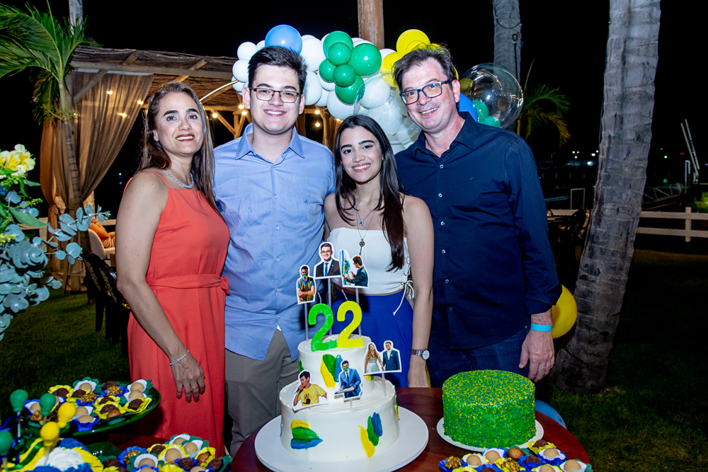 Ana Paula Leitão, Carmelo Neto, Camila Leão E Carmelo Leão