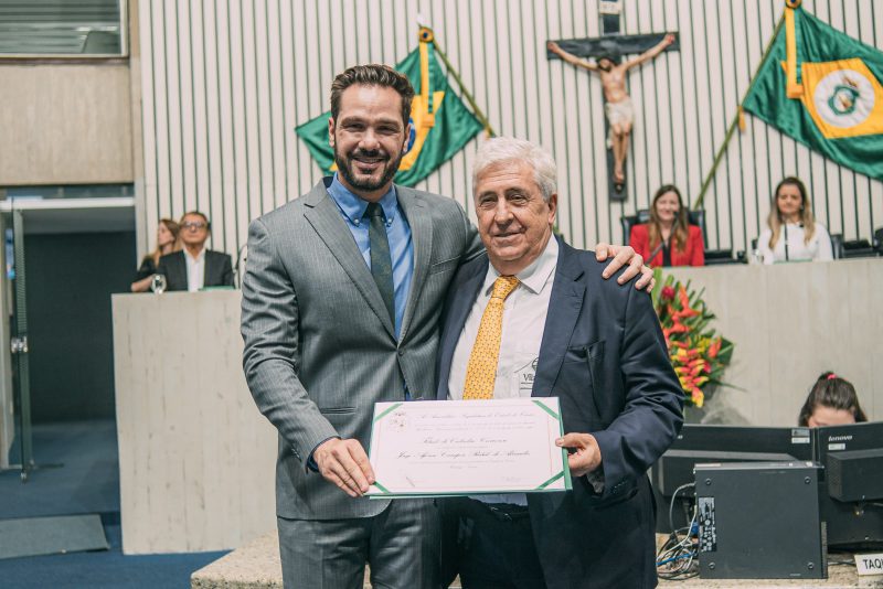 CIDADÃO CEARENSE - Presidente do Grupo Vila Galé recebe Título de Cidadão Cearense em homenagem na Alece