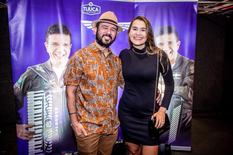 Show Inédito - ”Causos, Cantos e Poesias”celebra aniversário de Waldonys no RioMar