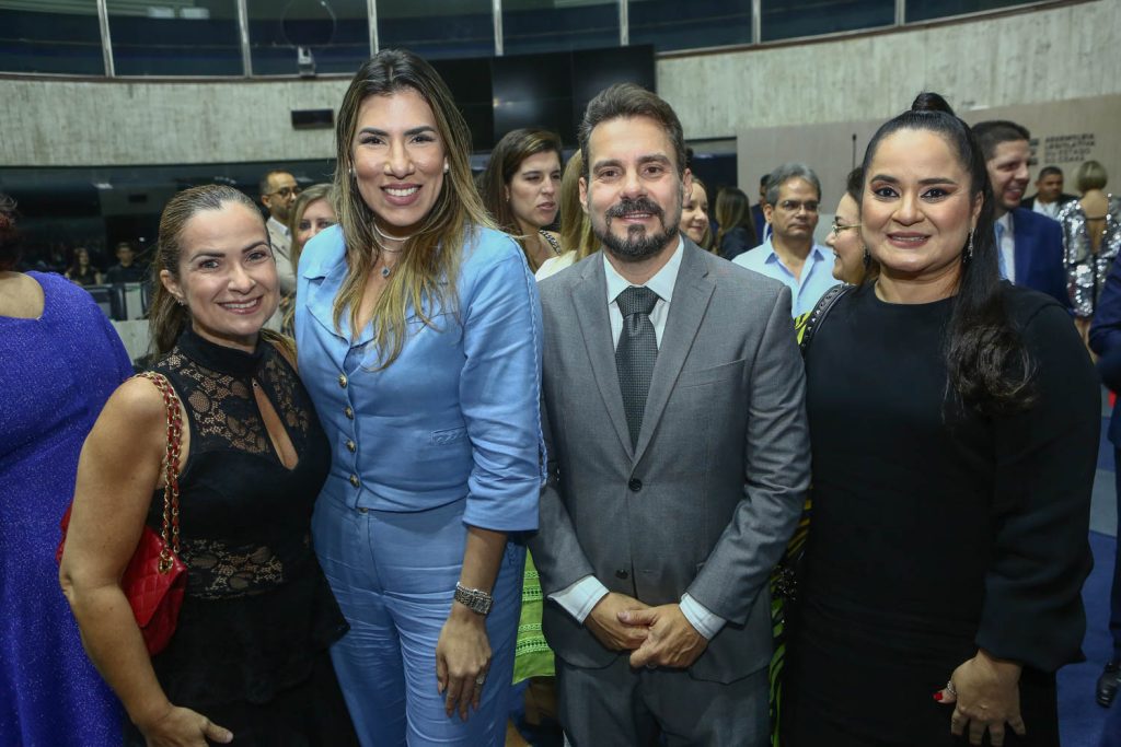 Briane De Castro, Natalia Fernandes, Miguel Dias E Janile Brasileiro